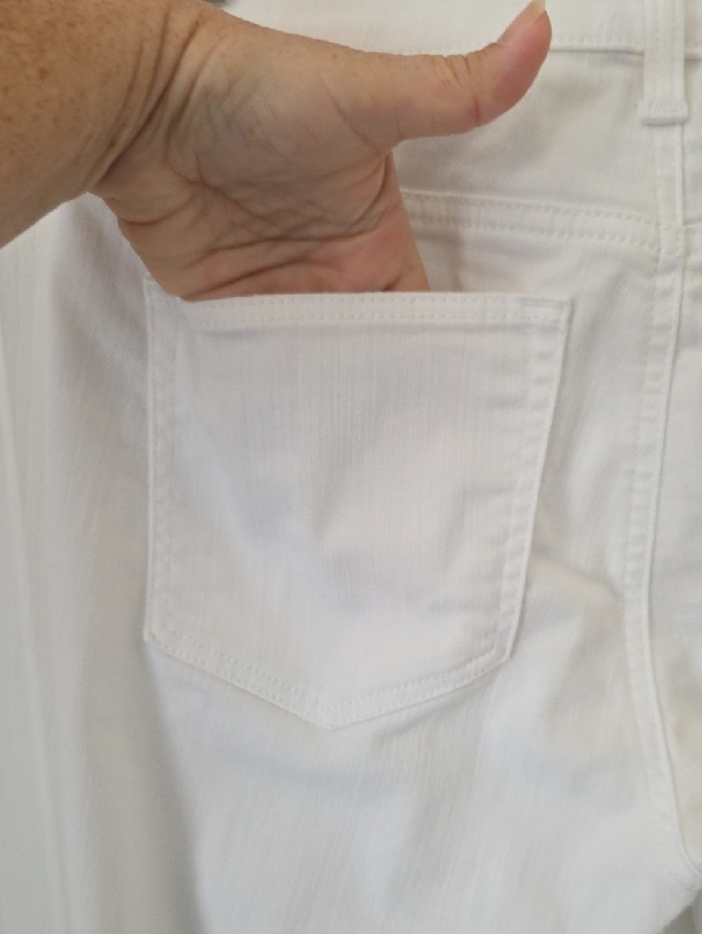 Talbots Straight Leg White Jeans Size 4 - Picture 14 of 16